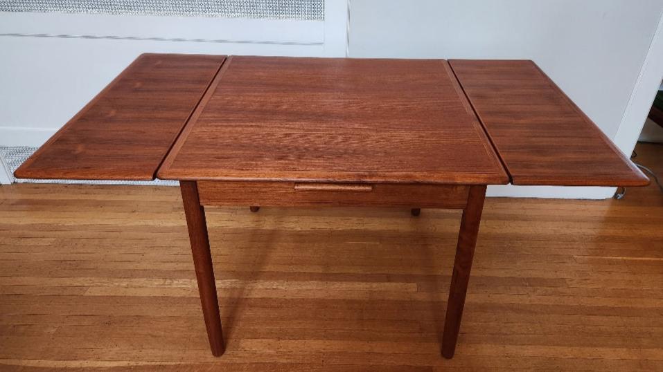Compact MCM Teak Dining Table – Cook Street Vintage