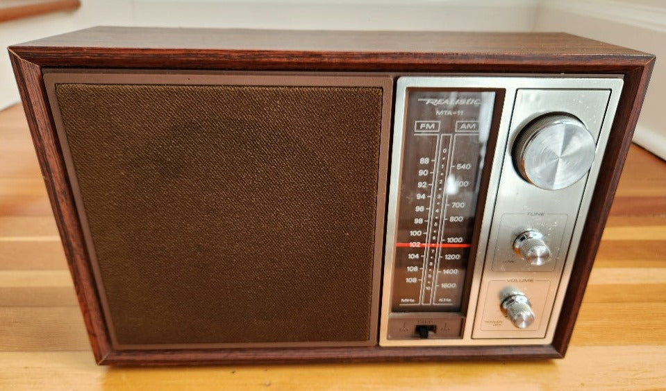Vintage AM/FM Radio – Cook Street Vintage