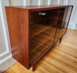 Poul Hundevad Teak Shelves