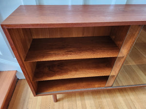 Poul Hundevad Teak Shelves