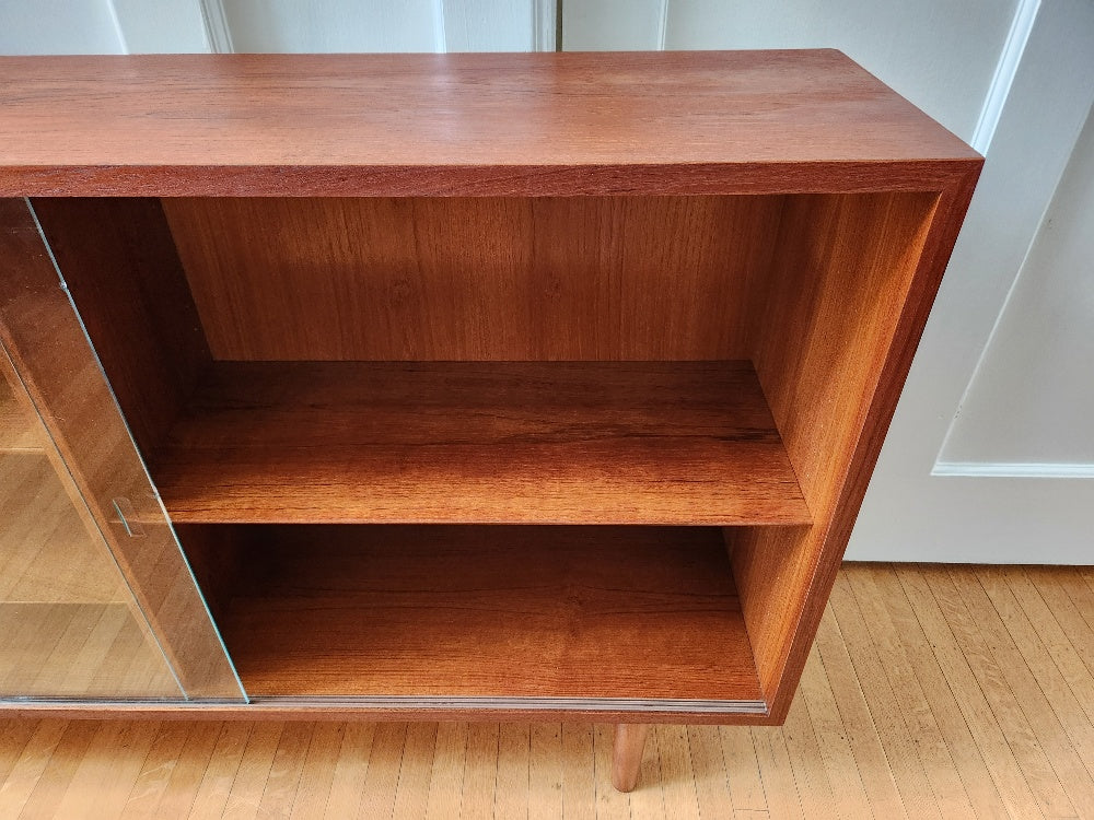Poul Hundevad Teak Shelves