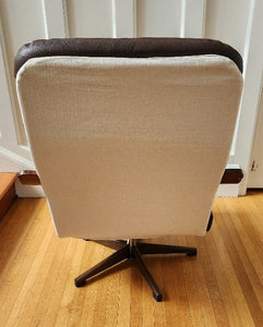 Leather Lounge Chair and Ottoman
