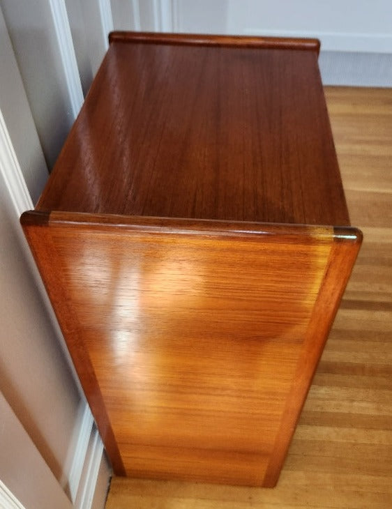 Teak Entertainment / Stereo Stand