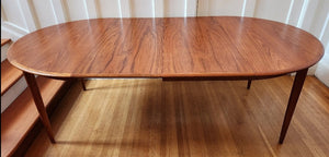 Round Teak Dining Table with 2 Leaves