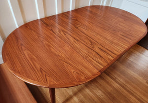Round Teak Dining Table with 2 Leaves