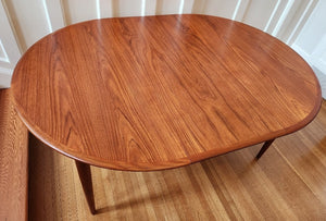 Round Teak Dining Table with 2 Leaves