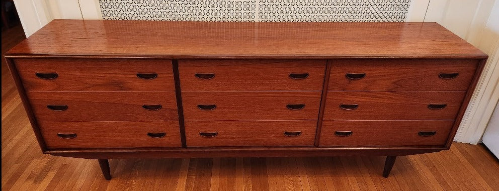 Frnt view of MCM Teak 9 Drawer Dresser- Cook Street Vintage