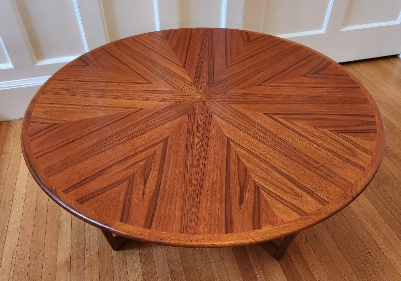 Round Teak Starburst Coffee Table - top