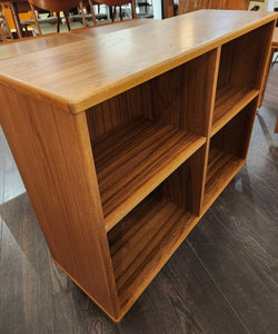 High Quality Teak Shelf With Adjustable Shelves