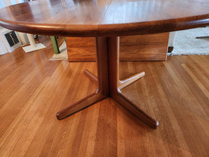 Solid Teak Round MCM Pedestal Table
