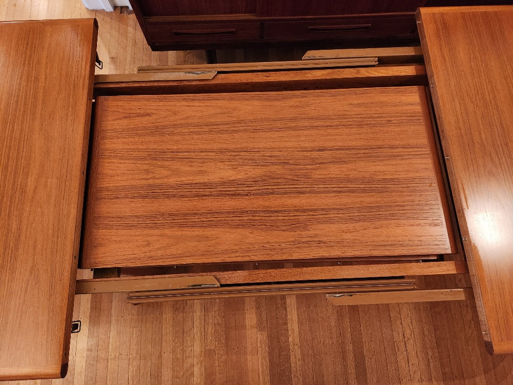 Vintage Teak Dining Table with 2 Leaves