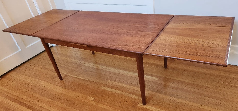 Large Extending Leaf Danish Table