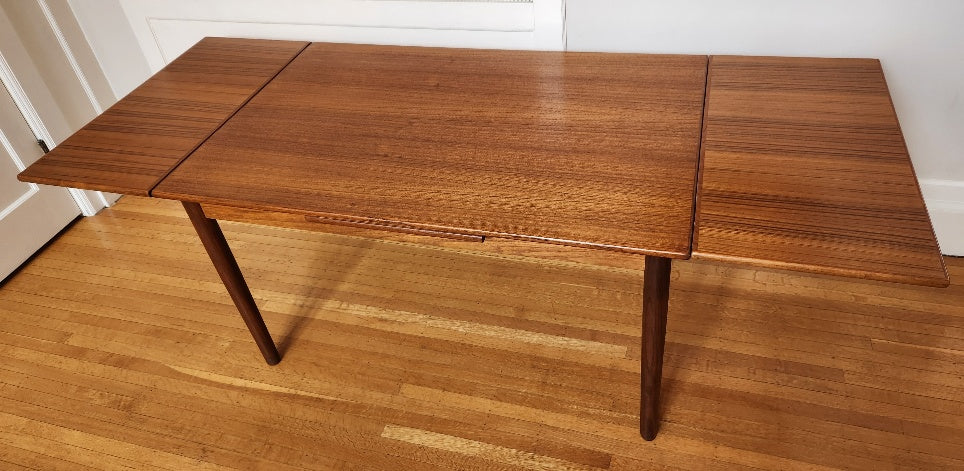 Mid-century Extending Leaf Teak Table