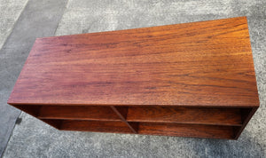 Double Sided Room Divider/ Shelf