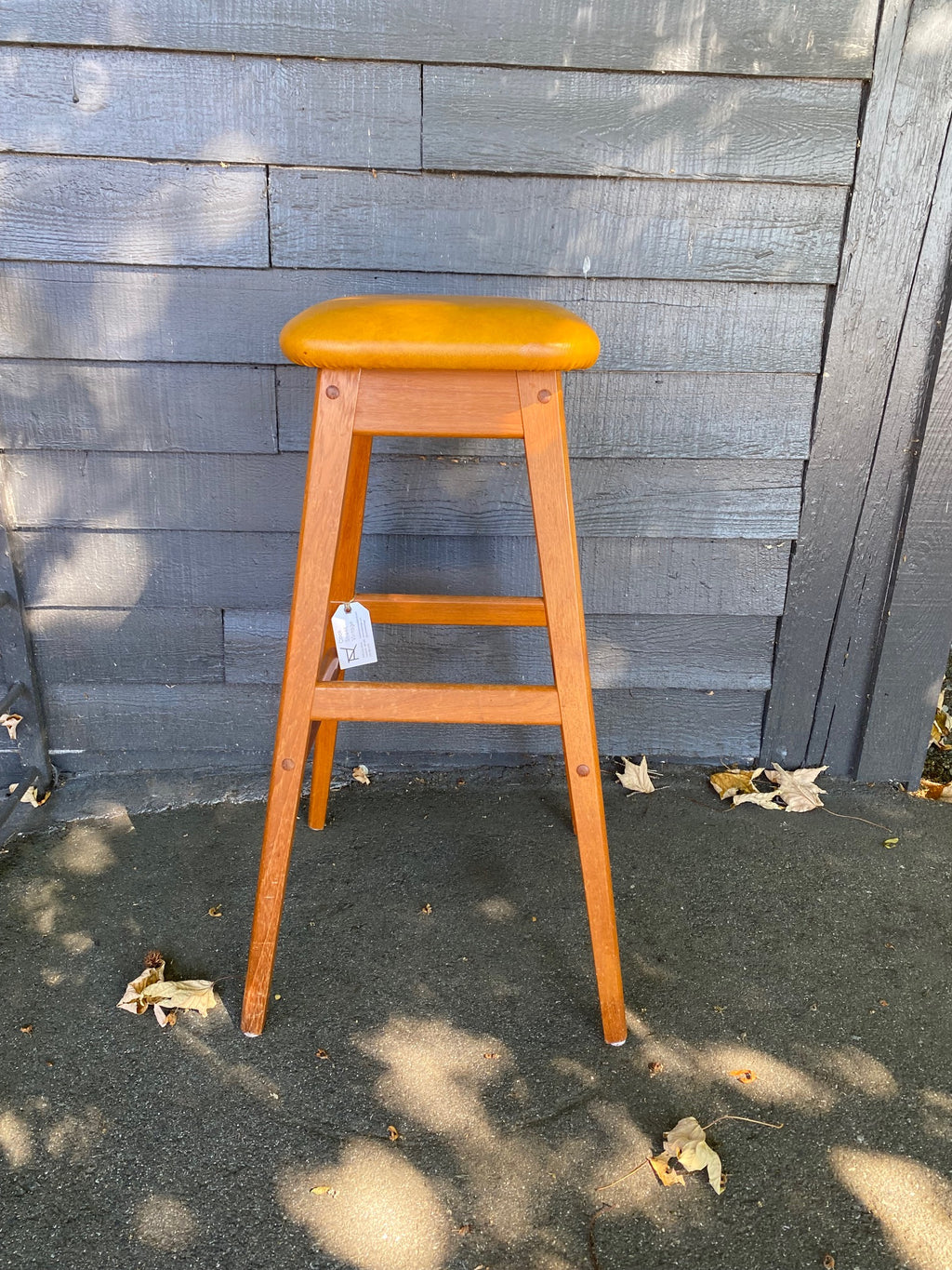 Gorgeous barstool by Vamdrup Stolefarbik. Made in Denmark- Cook street Vintage