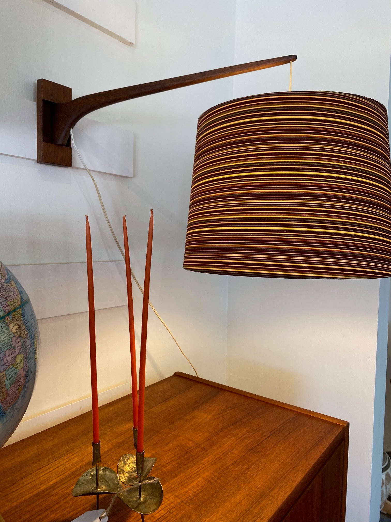 Fabulous Vintage Wall Mounted Walnut Swinging Lamp