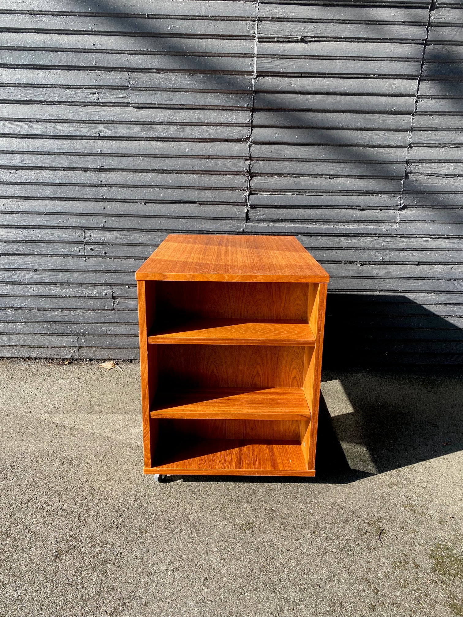 Teak Stereo and Vinyl Record Entertainment Shelf