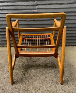 Back of lounge chair without cushions, MCM lounge chair, Model 117, designed by&nbsp;Tove and Edvard Kindt-Larsen for France and Daverkosen