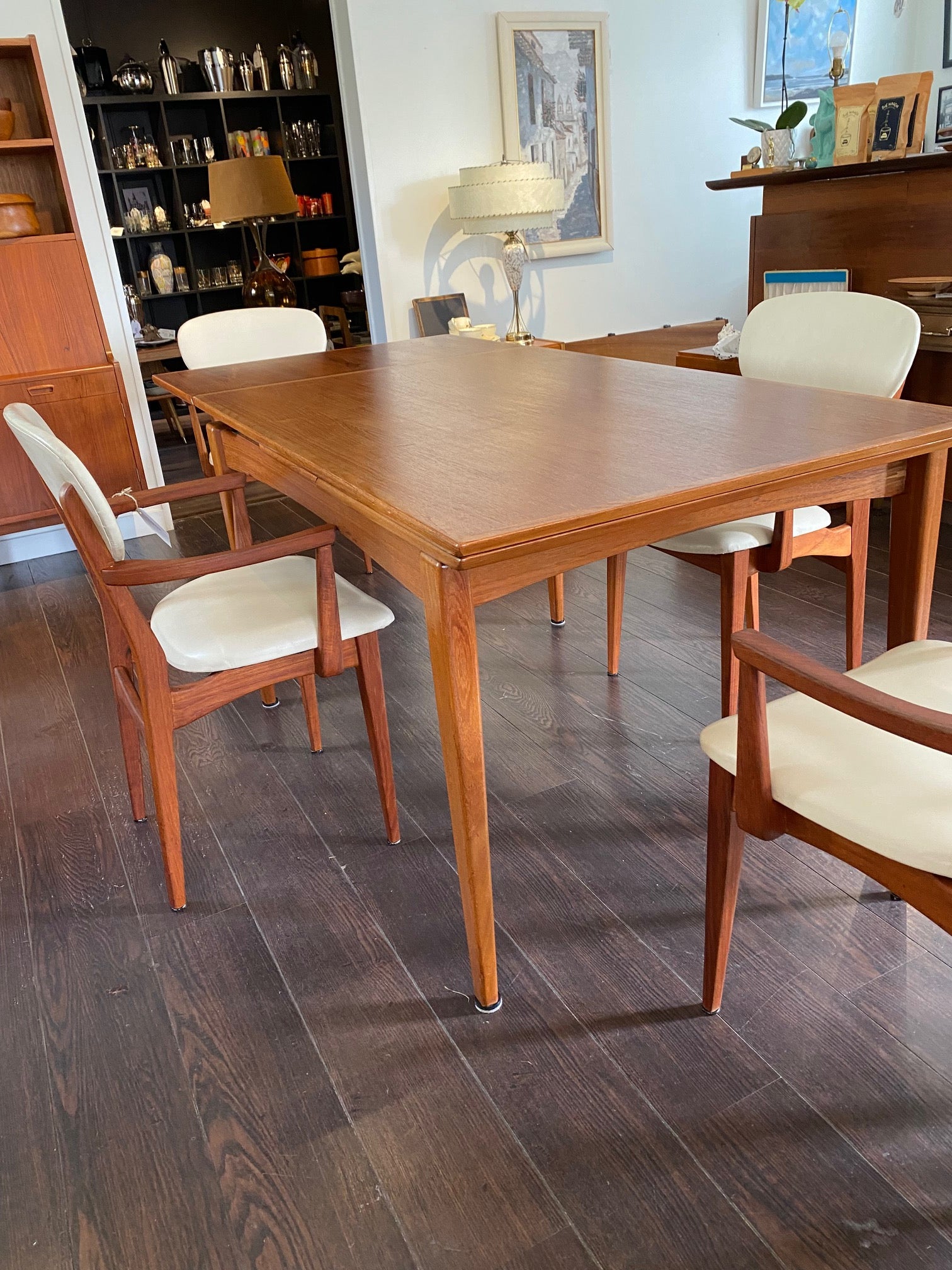 Teak Dining Table with 2 leaves