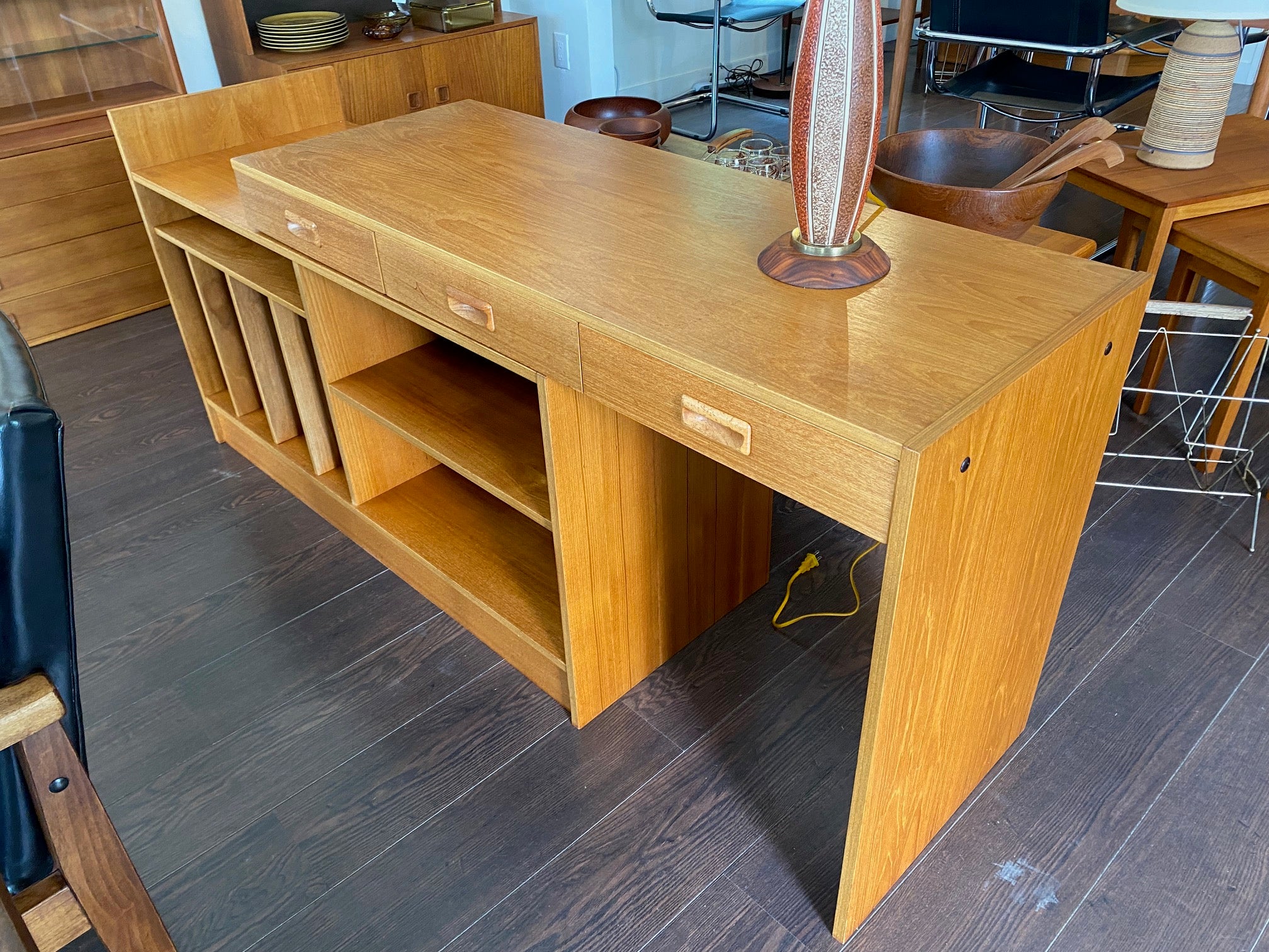 Expanding Entertainment Unit and Desk