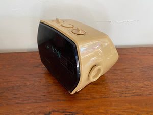 Vintage Panasonic FM-AM Band Electronic Digital Clock Radio. Panasonic Model no. RC-55. Made in Japan- Cook Street Vintage
