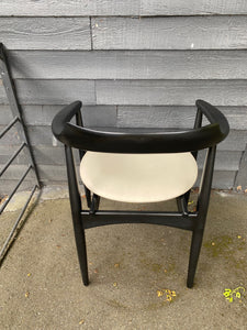 Arne Wahl Iversen SJ750 Oval Dining Chair