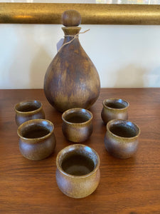 Grove Pottery Sake set with 6 cups