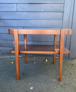 Vintage Mahogany End Table with Magazine Shelf