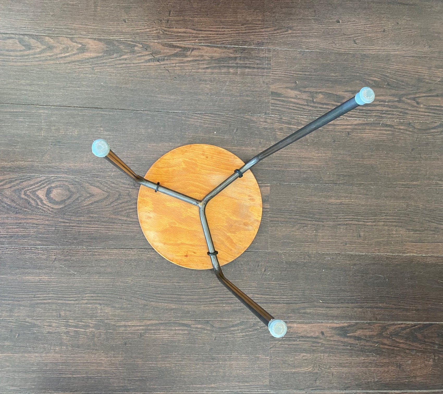 MCM 3 Legged Dot Stool