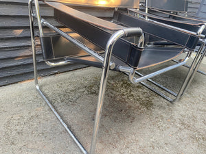 Vintage Wassily Armchair in Black Leather