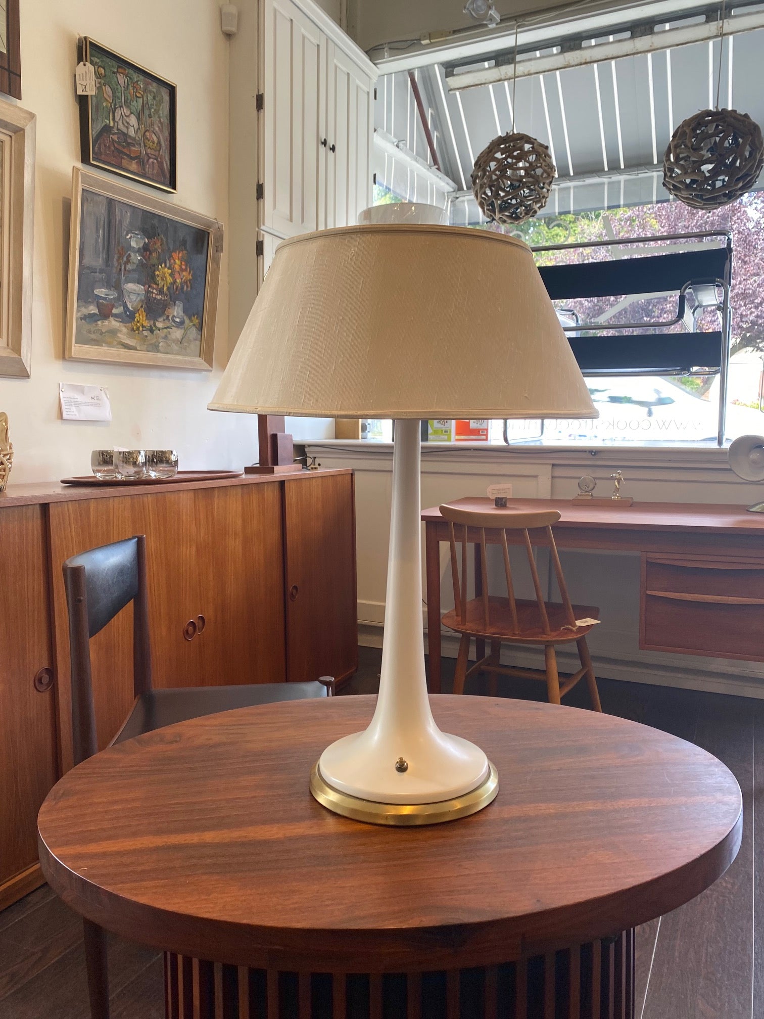 Vintage cream creamic lamp, often misrepresentied as a Lotte lamp-Cook Street Vintage
