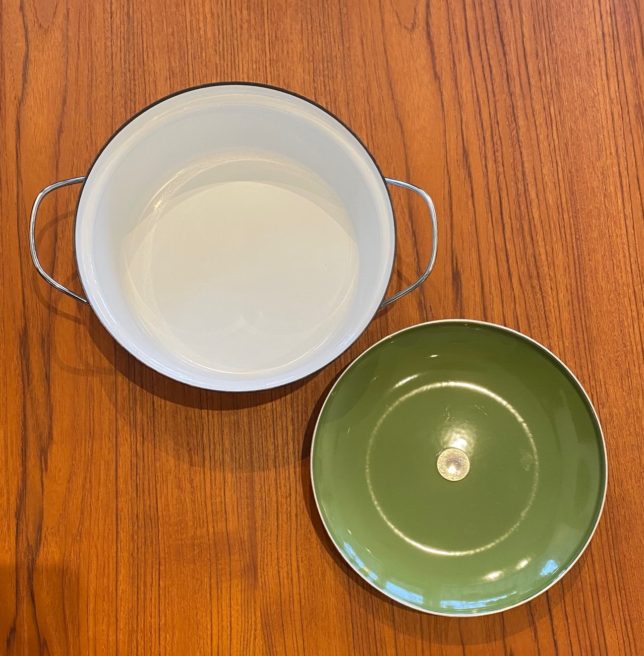 Cathrineholm Avocado Green and White Lotus Casserole- Cook Street Vintage
