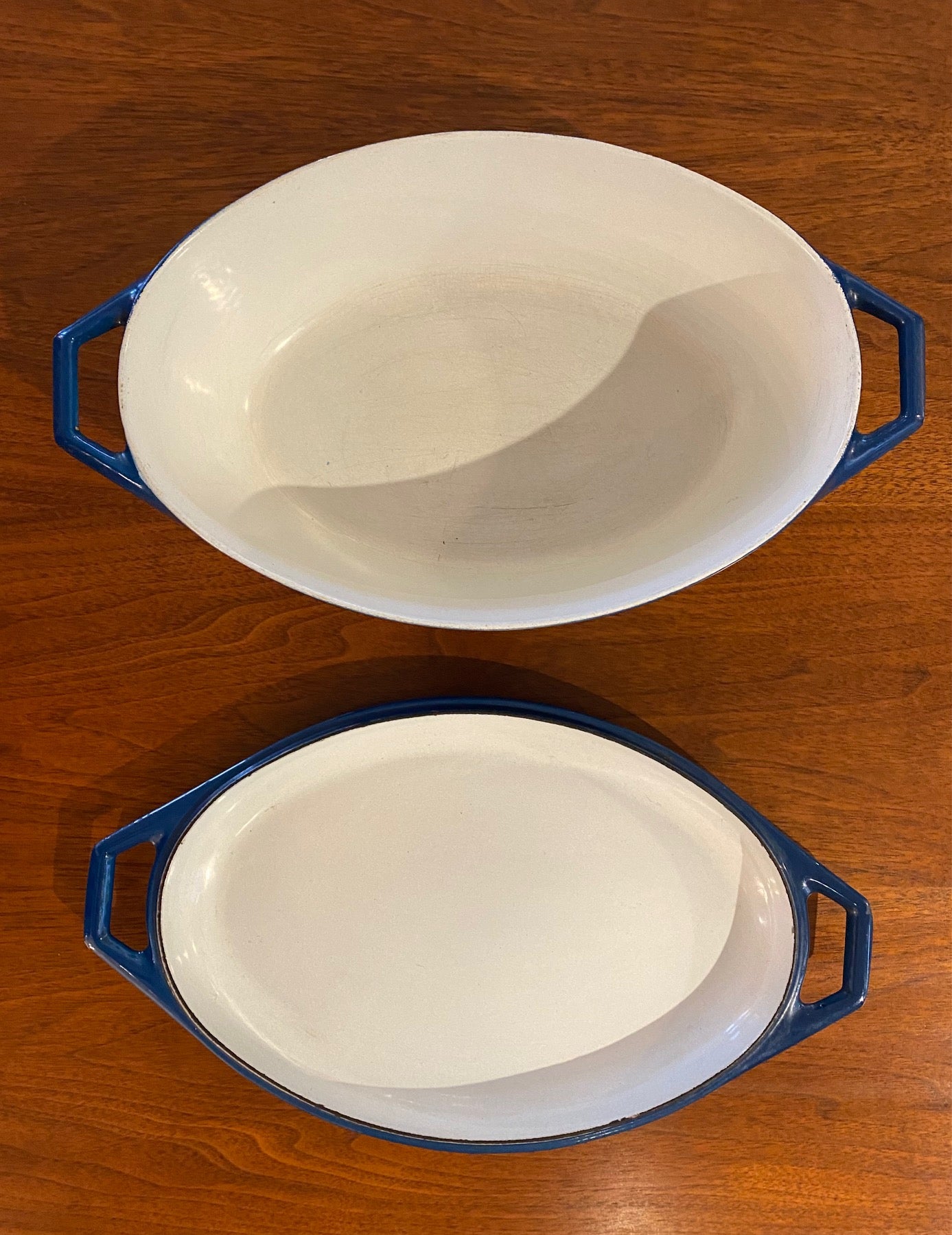 Blue Dutch Oven/ Casserole with Lid Model 01