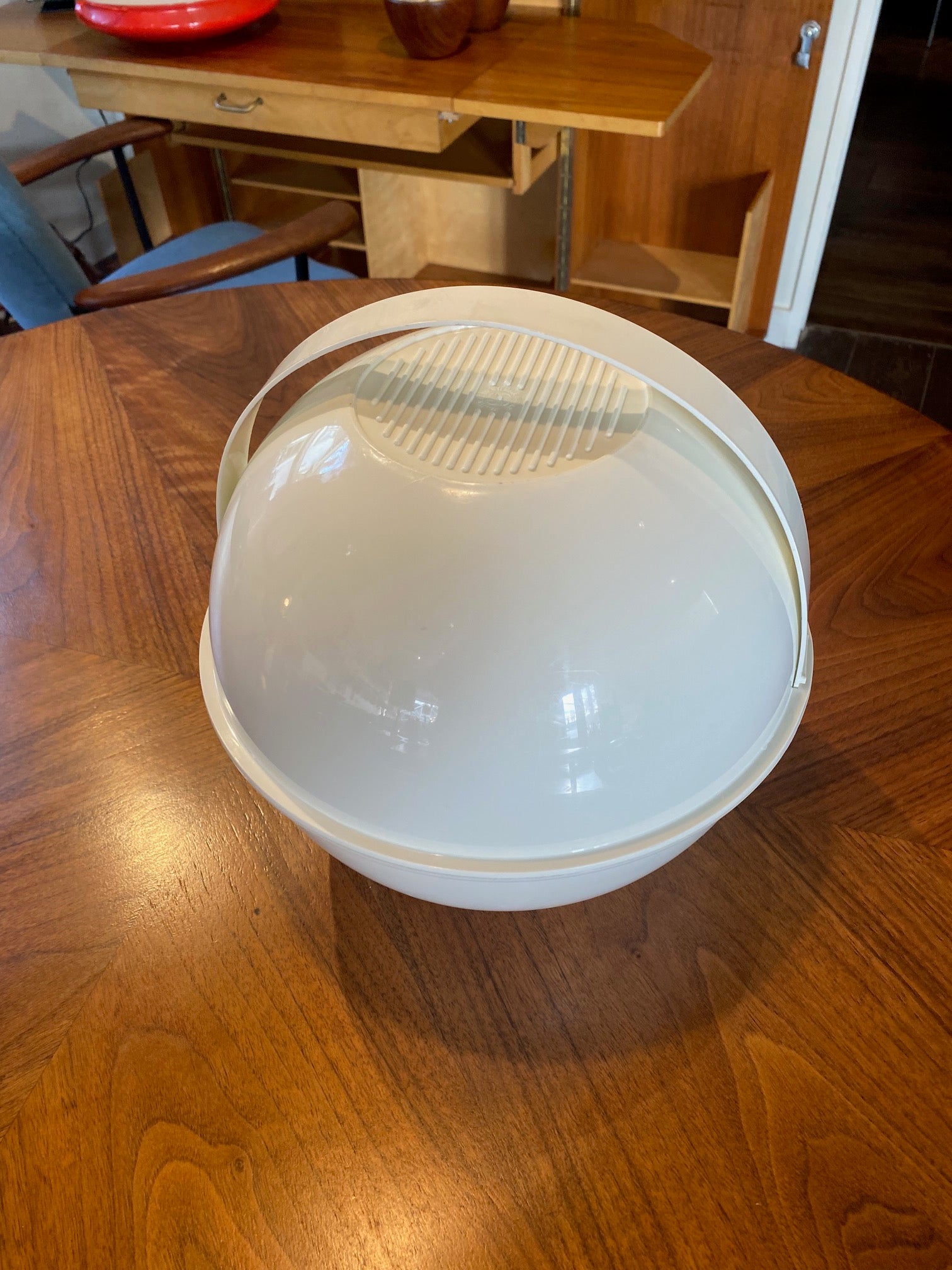 Guzzini Pic Bol Picnic Set by Carlo Viglino