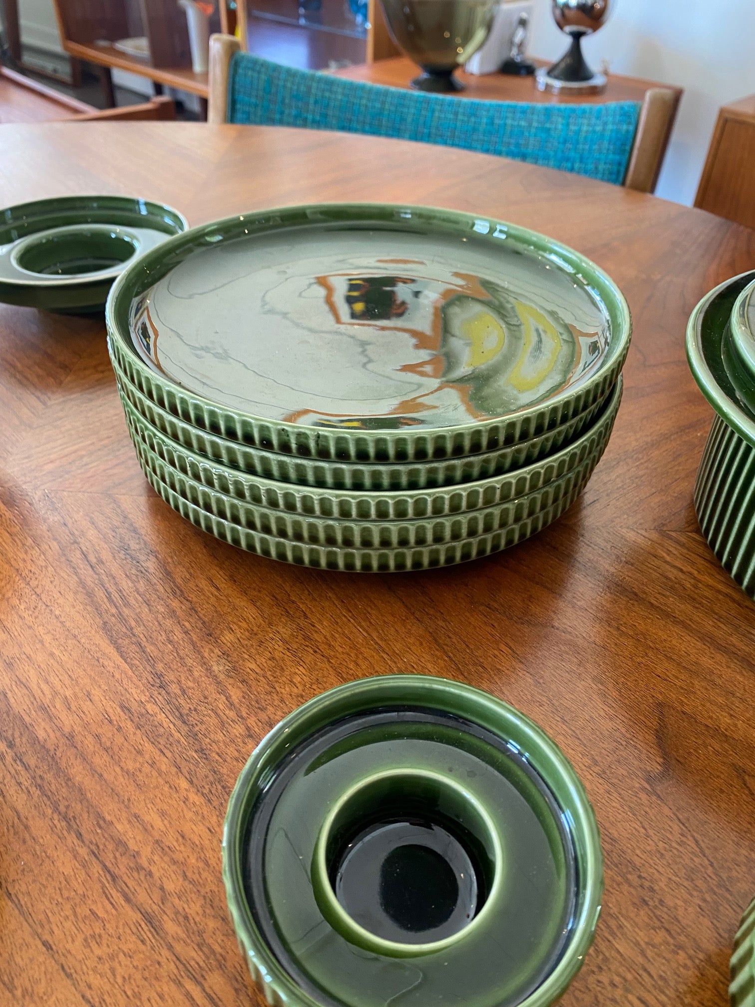 Set of luncheon plates from our Set of mid-century pottery designed by Fokke Hamming for De Driehoek. Dark forest green glaze with a modern striated design. Made in Huizen in Holland- Cook Street Vintage