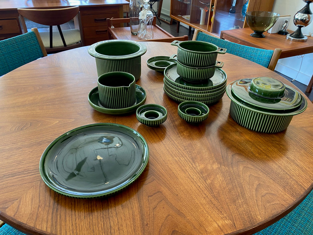 Set of mid-century pottery designed by Fokke Hamming for De Driehoek. Dark forest green glaze with a modern striated design. Made in Huizen in Holland- Cook Street Vintage