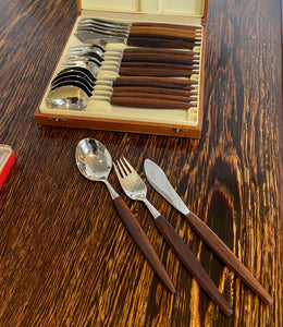 Place setting for 6 Helle-Bard Teak Cutlery