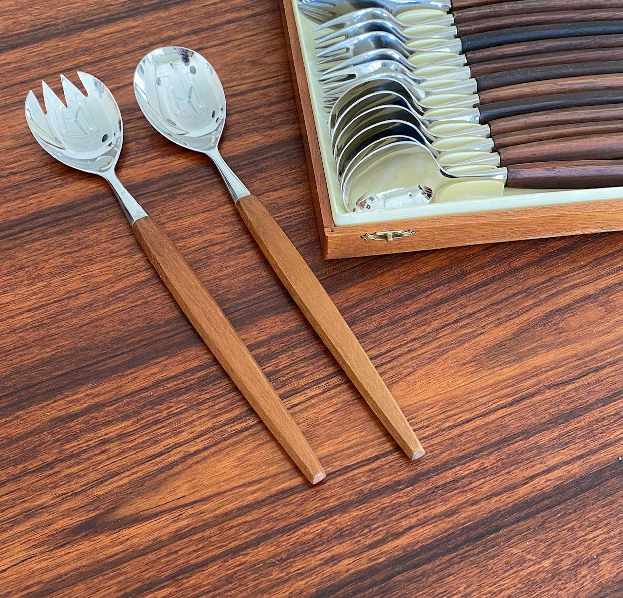 Ses-Helle Teak Salad Server Spoons