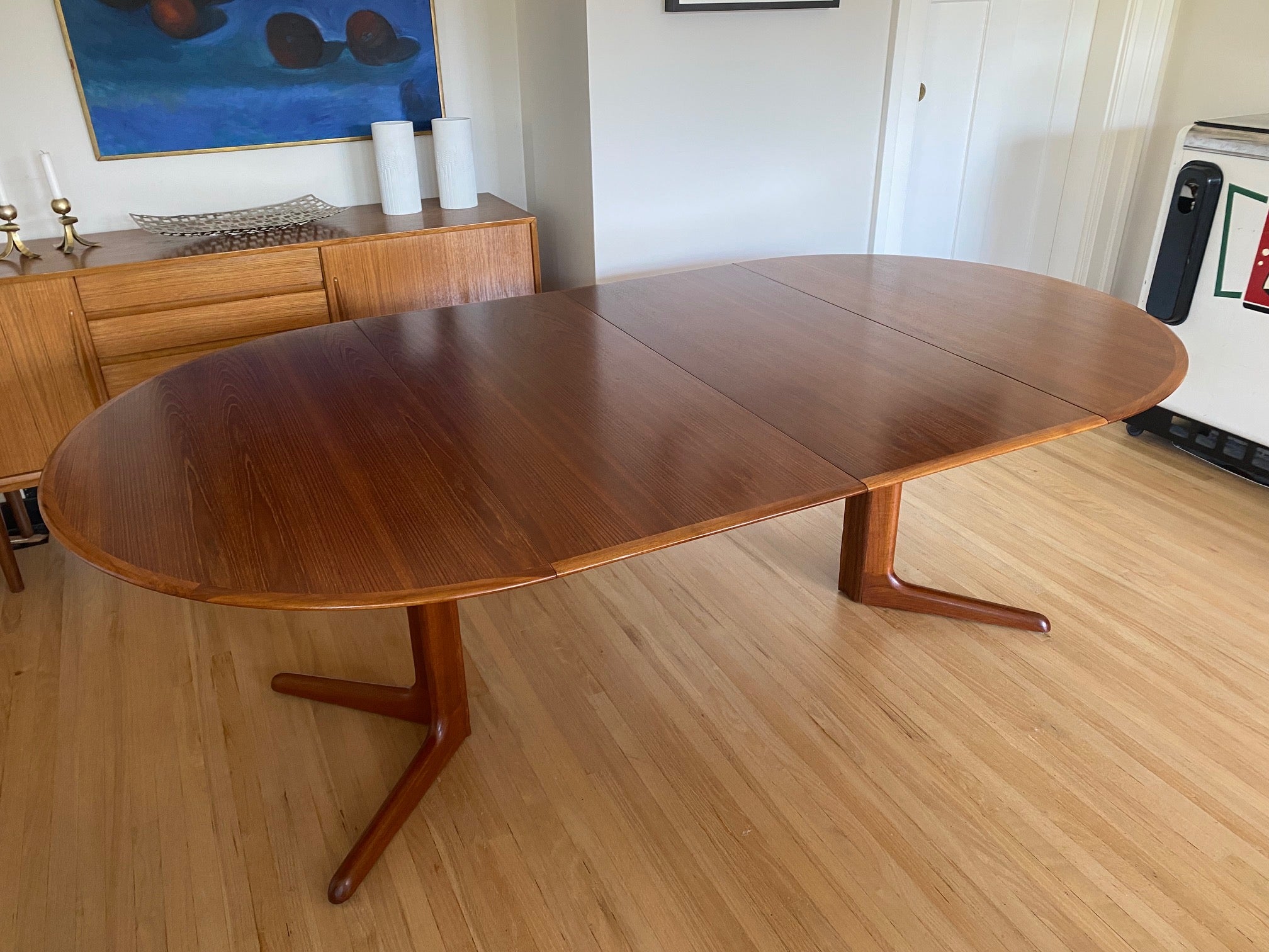 MCM Teak Round Pedestal Table with 2 Leaves