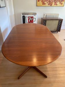 MCM Teak Round Pedestal Table with 2 Leaves