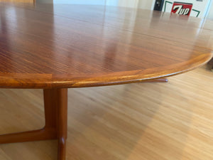 MCM Teak Round Pedestal Table with 2 Leaves