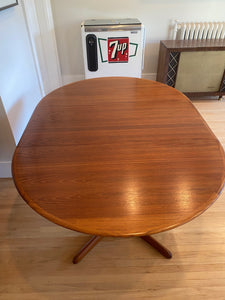 MCM Teak Round Pedestal Table with 2 Leaves