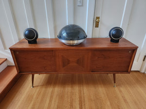 1970s Electrohome Space Age Bubble Top Stereo