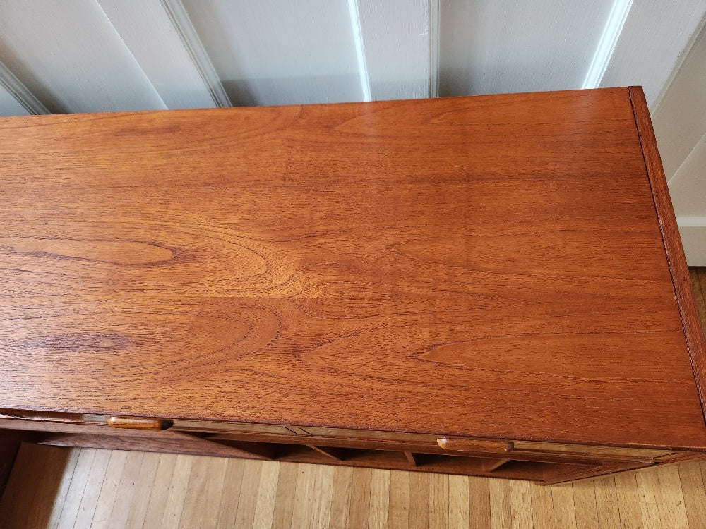 Expanding Entertainment Unit