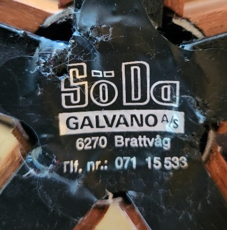 Soda Galvano Tan Leather and Teak Reclining Lounge Chair
