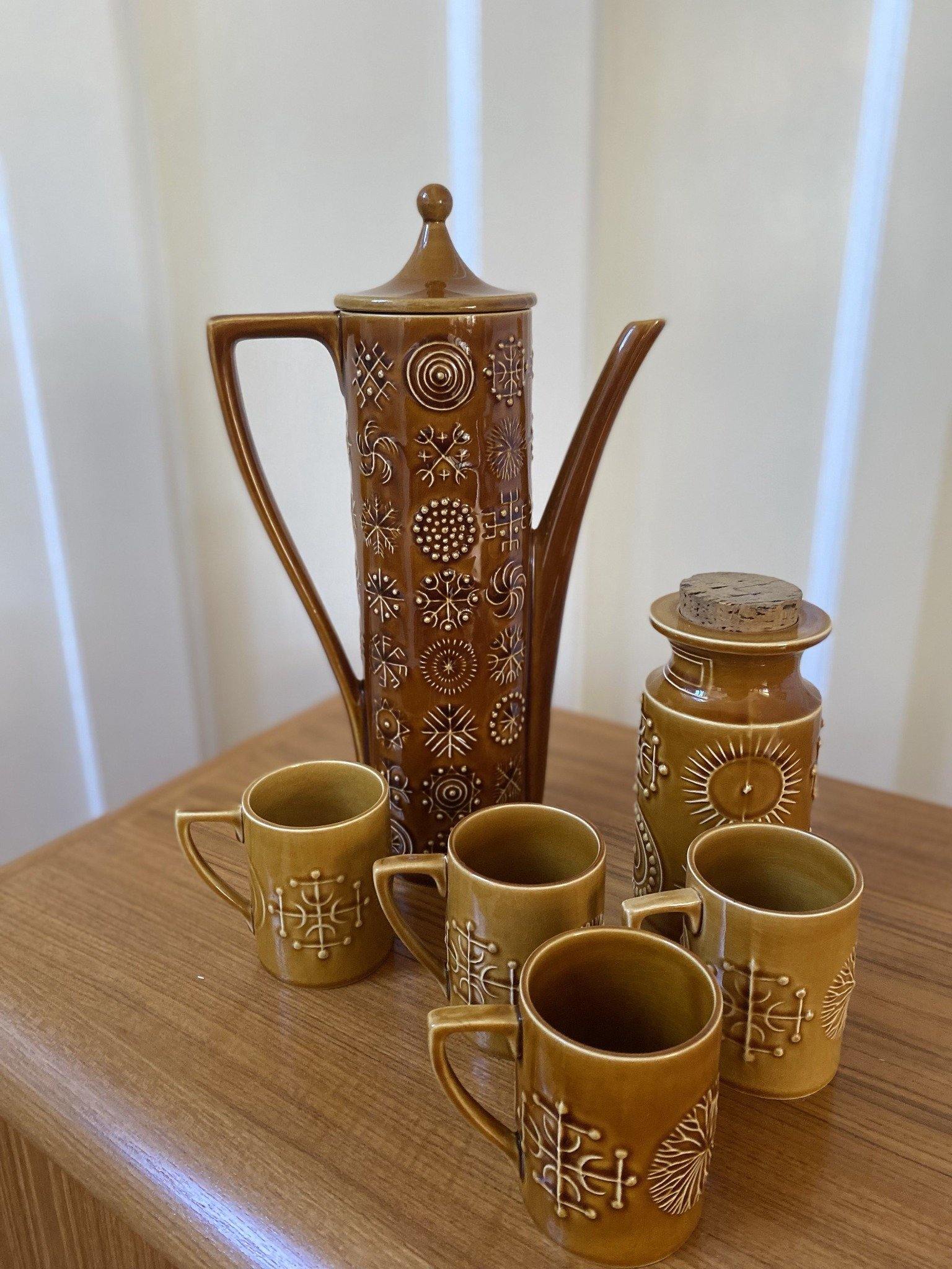 Portmeirion brown Totem coffee pot with 4 mugs and sugar cannister- Cook Street Vintage