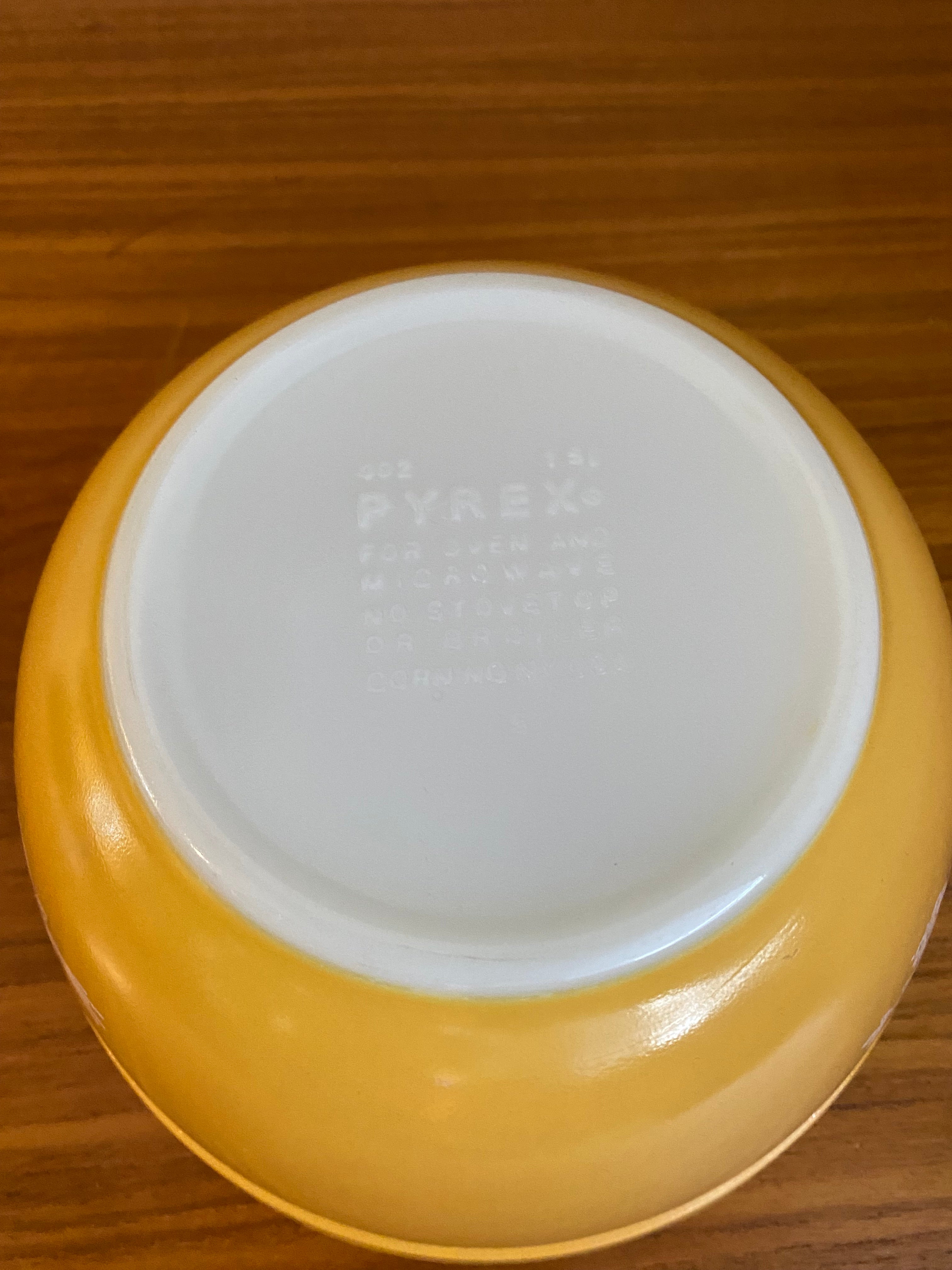 Butterfly Gold Pyrex 402 Bowl – Cook Street Vintage