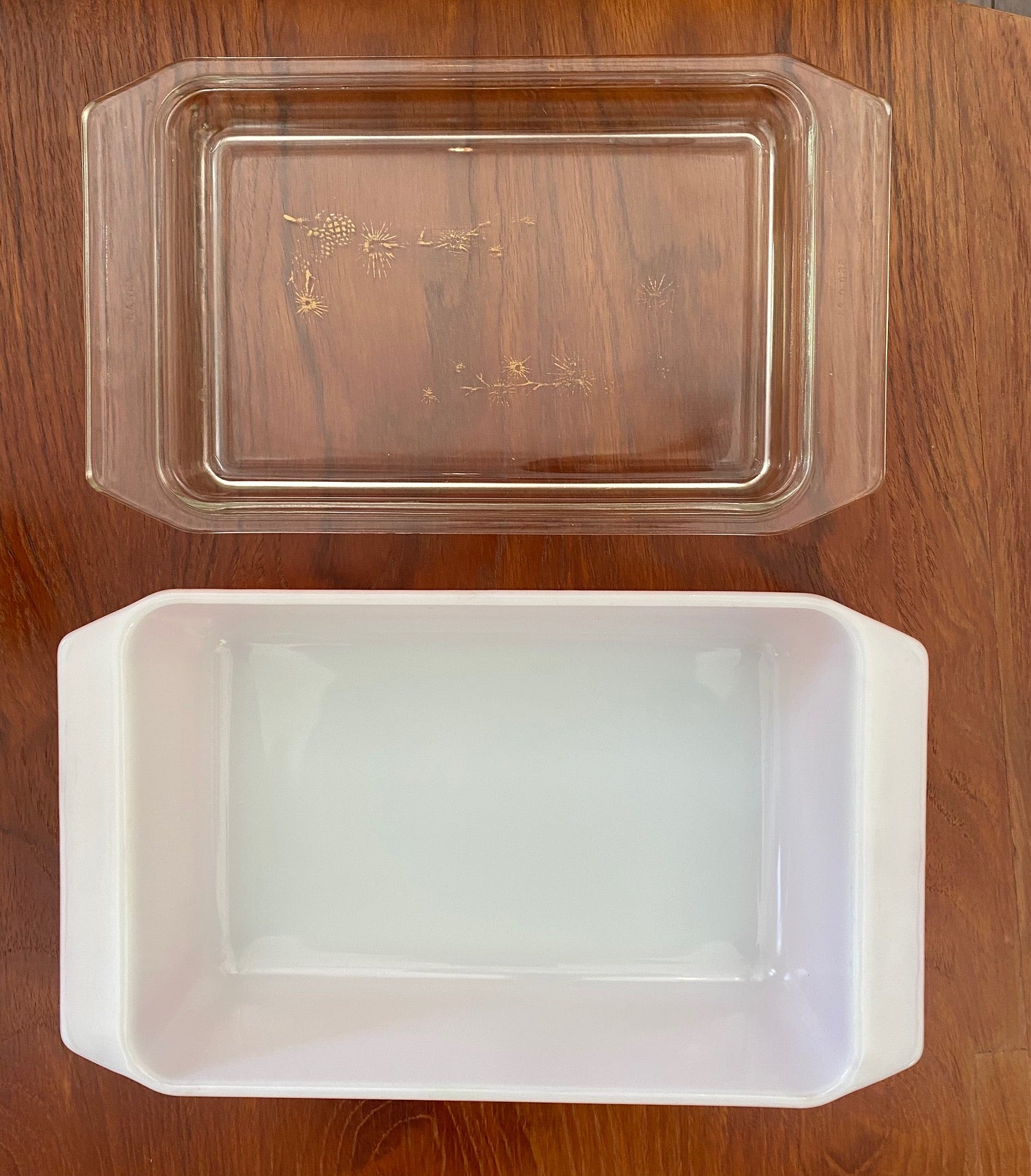 Pretty Pyrex Pink Daisy 2 QT Casserole- Cook Street Vintage