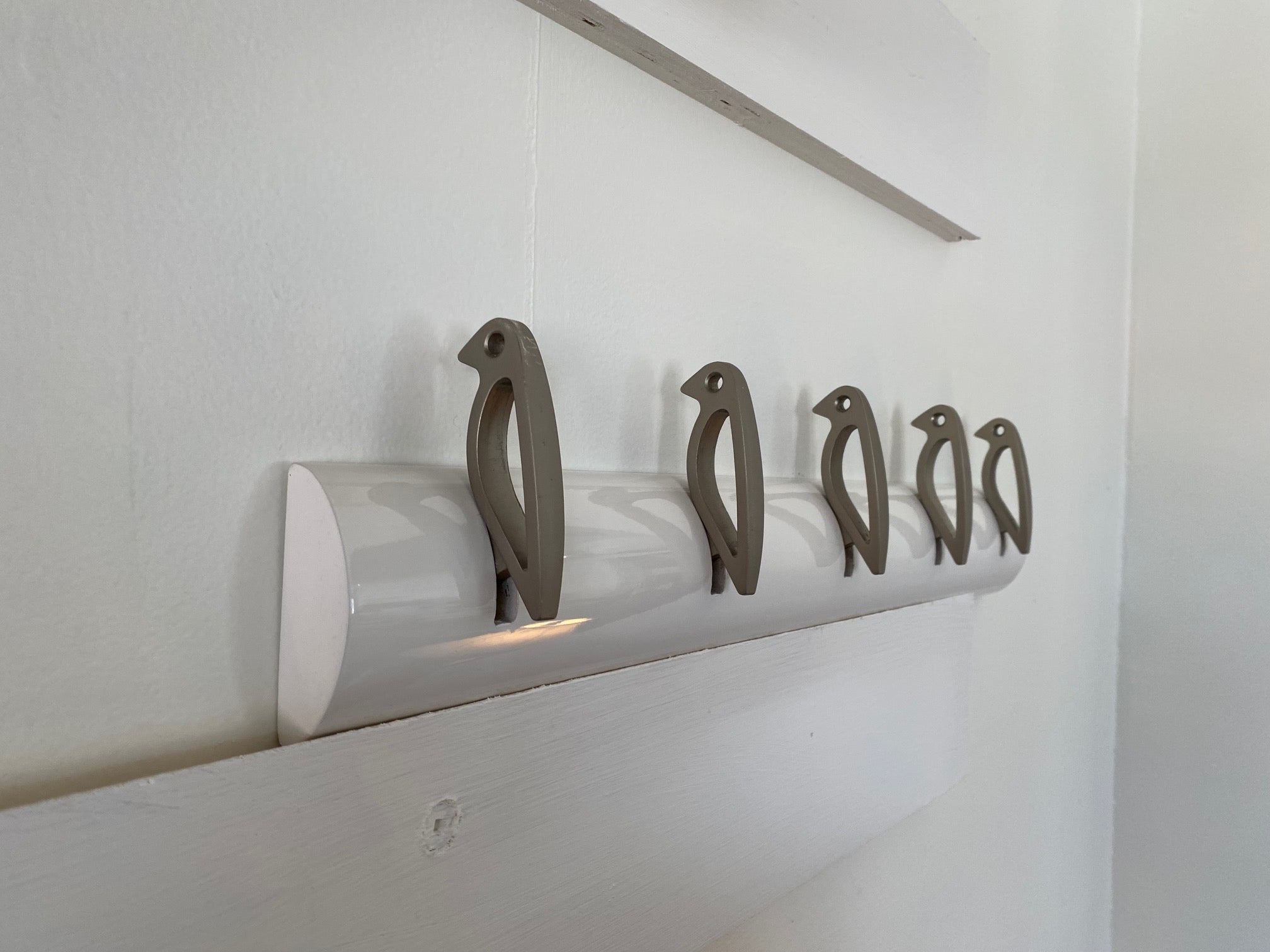 Umbra 5 Hook Woodpecker Coat Rack by Helen Miller