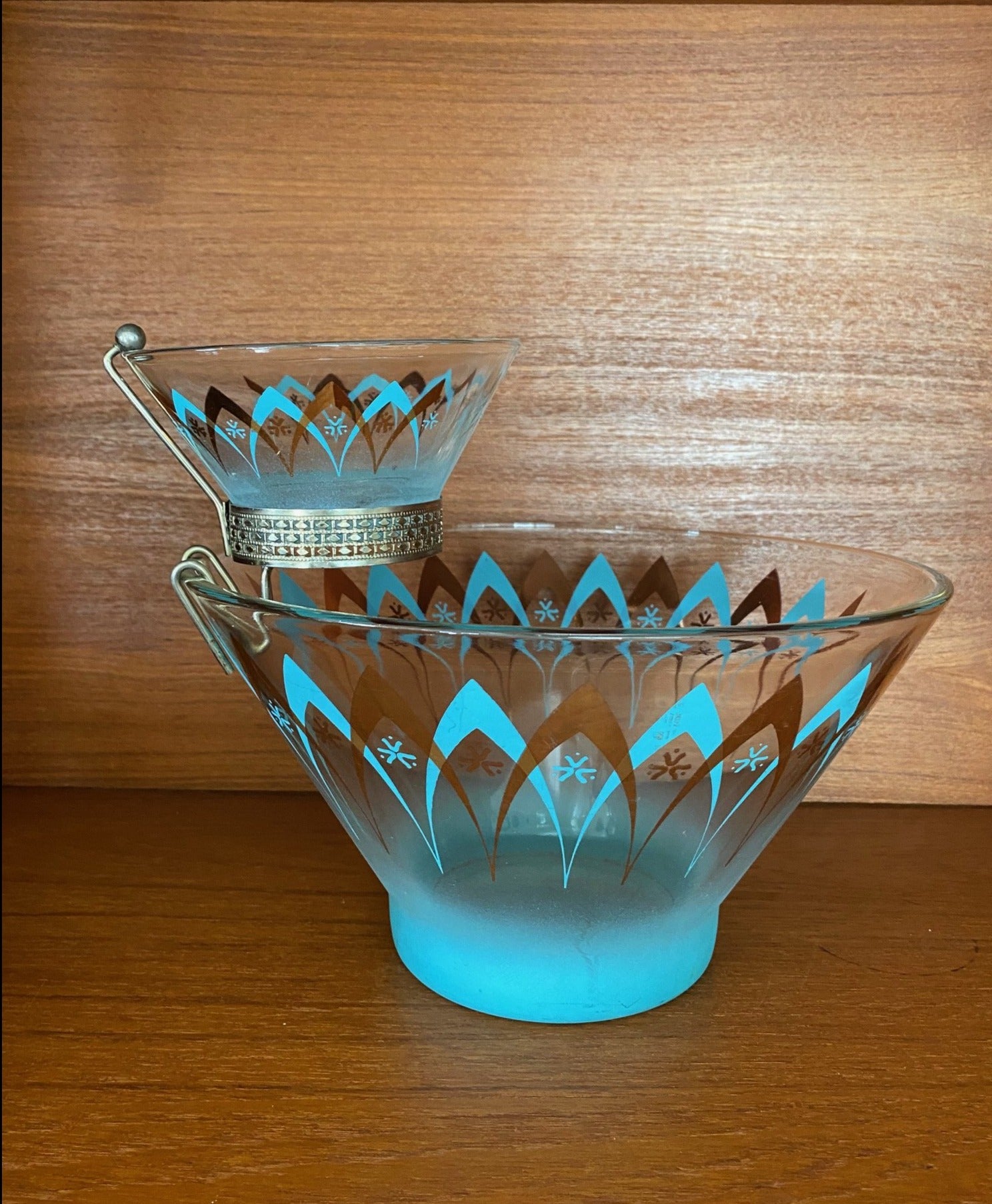 Fantastic Vintage Turquoise and Gold Chip and Dip Bowl